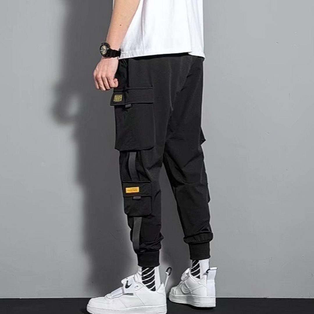 【最安値】カーゴパンツ　サルエル　ジョガー　メンズ　ストリート　シンプル　黒 メンズのパンツ(その他)の商品写真