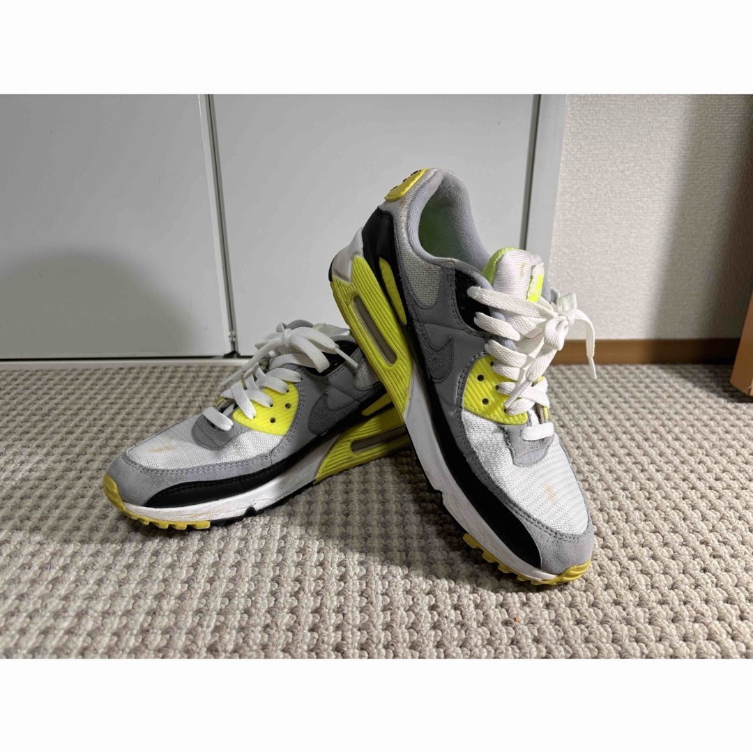 NIKE(ナイキ)のナイキ airmax エアマックス90 OGボルト イエロー 26cm メンズの靴/シューズ(スニーカー)の商品写真