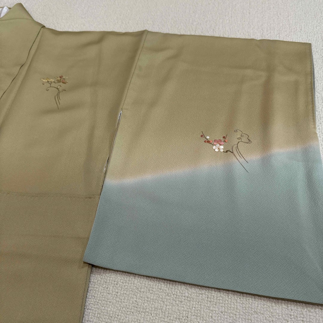 付け下げ　袷⭐︎正絹　からし系ぼかし　花刺繍⭐︎肩身丈160 レディースの水着/浴衣(着物)の商品写真
