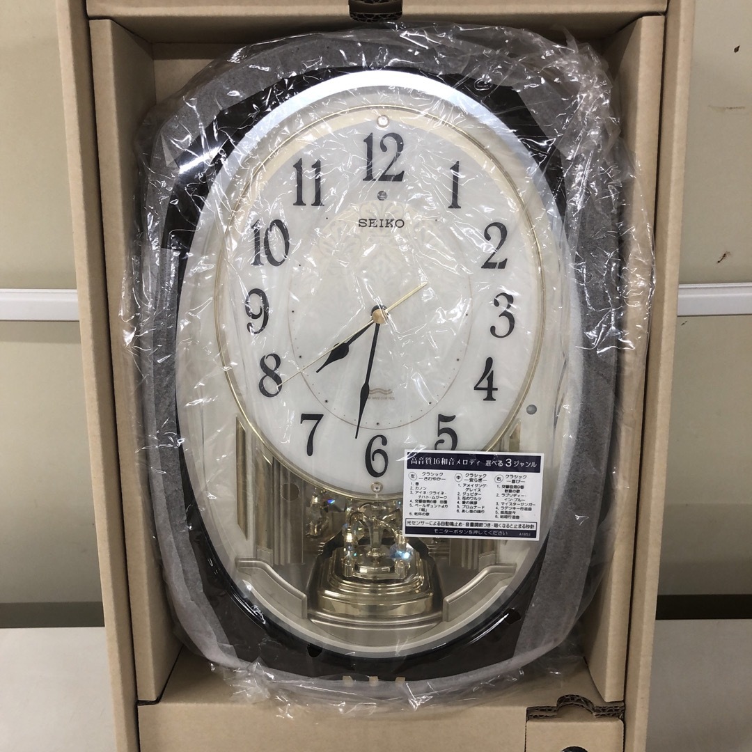 SEIKO(セイコー)のセイコー 電波からくり掛け時計 インテリア/住まい/日用品のインテリア小物(掛時計/柱時計)の商品写真