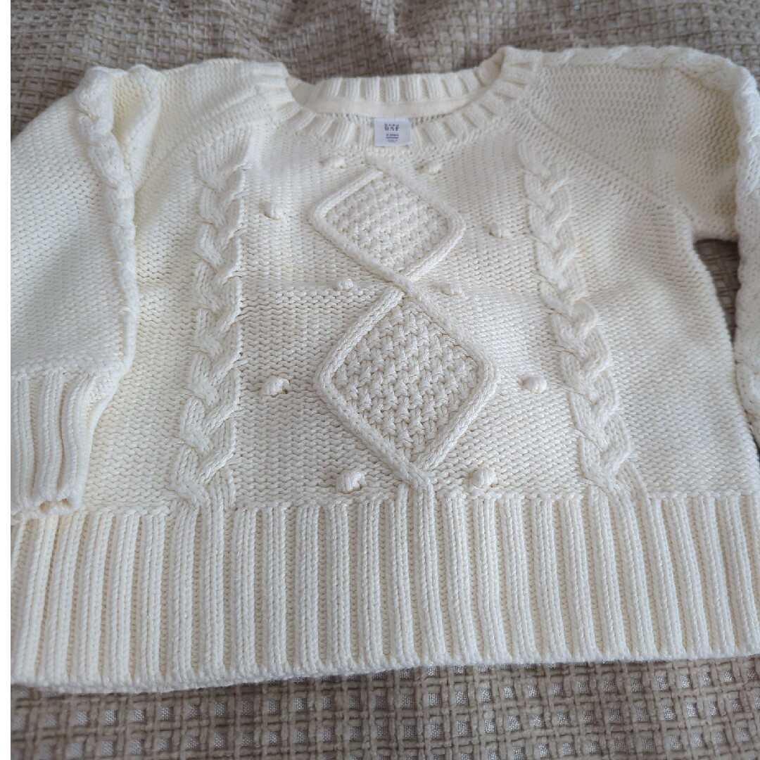 babyGAP(ベビーギャップ)のキッズ　ベビー　ニット キッズ/ベビー/マタニティのキッズ服女の子用(90cm~)(ニット)の商品写真