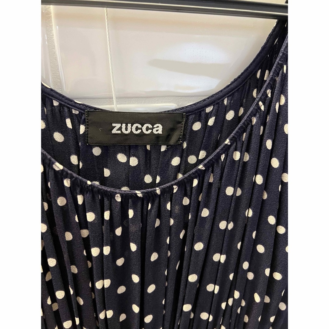 ZUCCa(ズッカ)のZUCCa ズッカ　水玉ワンピース レディースのワンピース(ひざ丈ワンピース)の商品写真