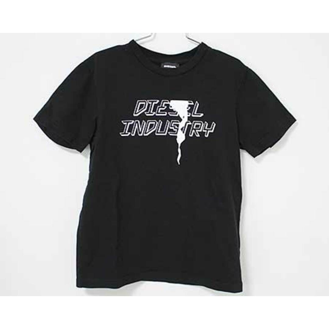 DIESEL(ディーゼル)の【夏物 新入荷!】〓ディーゼルキッズ/DIESEL kids〓140cm 半袖Tシャツ/半袖カットソー 黒  【中古】子供服 キッズ kids ジュニア 女の子 男の子 夏 tops 415042 キッズ/ベビー/マタニティのキッズ服女の子用(90cm~)(Tシャツ/カットソー)の商品写真