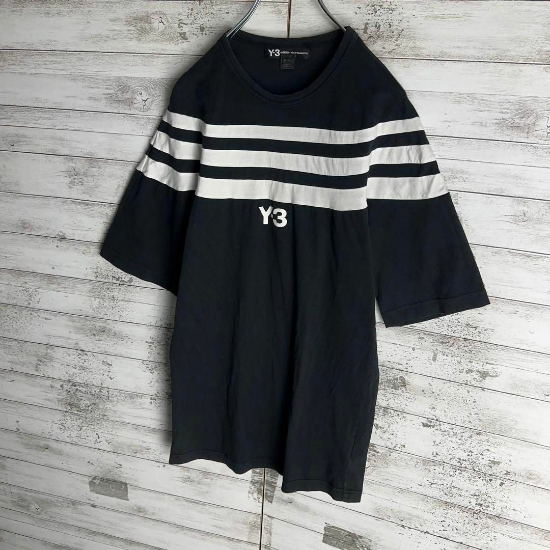 Y-3(ワイスリー)の9530【人気デザイン】Y-3☆ワンポイント スリーストライプtシャツ メンズのトップス(Tシャツ/カットソー(半袖/袖なし))の商品写真