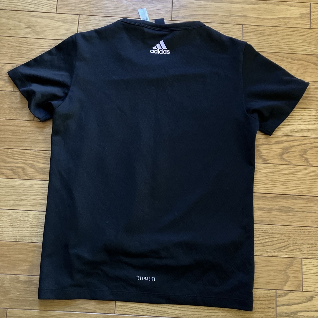 adidas(アディダス)のadidas☆Tシャツ JSサイズ レディースのトップス(Tシャツ(半袖/袖なし))の商品写真