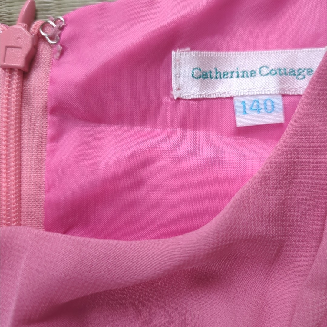 Catherine Cottage(キャサリンコテージ)のキャサリンコテージ140ドレス キッズ/ベビー/マタニティのキッズ服女の子用(90cm~)(ドレス/フォーマル)の商品写真