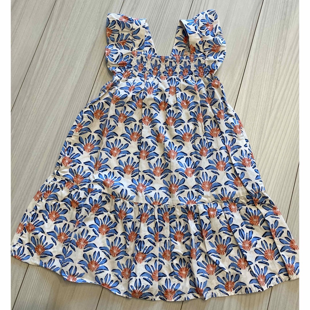 ZARA KIDS(ザラキッズ)のZARA KIDS フラワー柄ワンピース 110cm キッズ/ベビー/マタニティのキッズ服女の子用(90cm~)(ワンピース)の商品写真