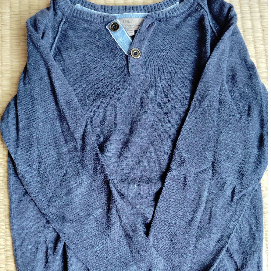 H&M(エイチアンドエム)のH&M　セーター　130 キッズ/ベビー/マタニティのキッズ服男の子用(90cm~)(ジャケット/上着)の商品写真