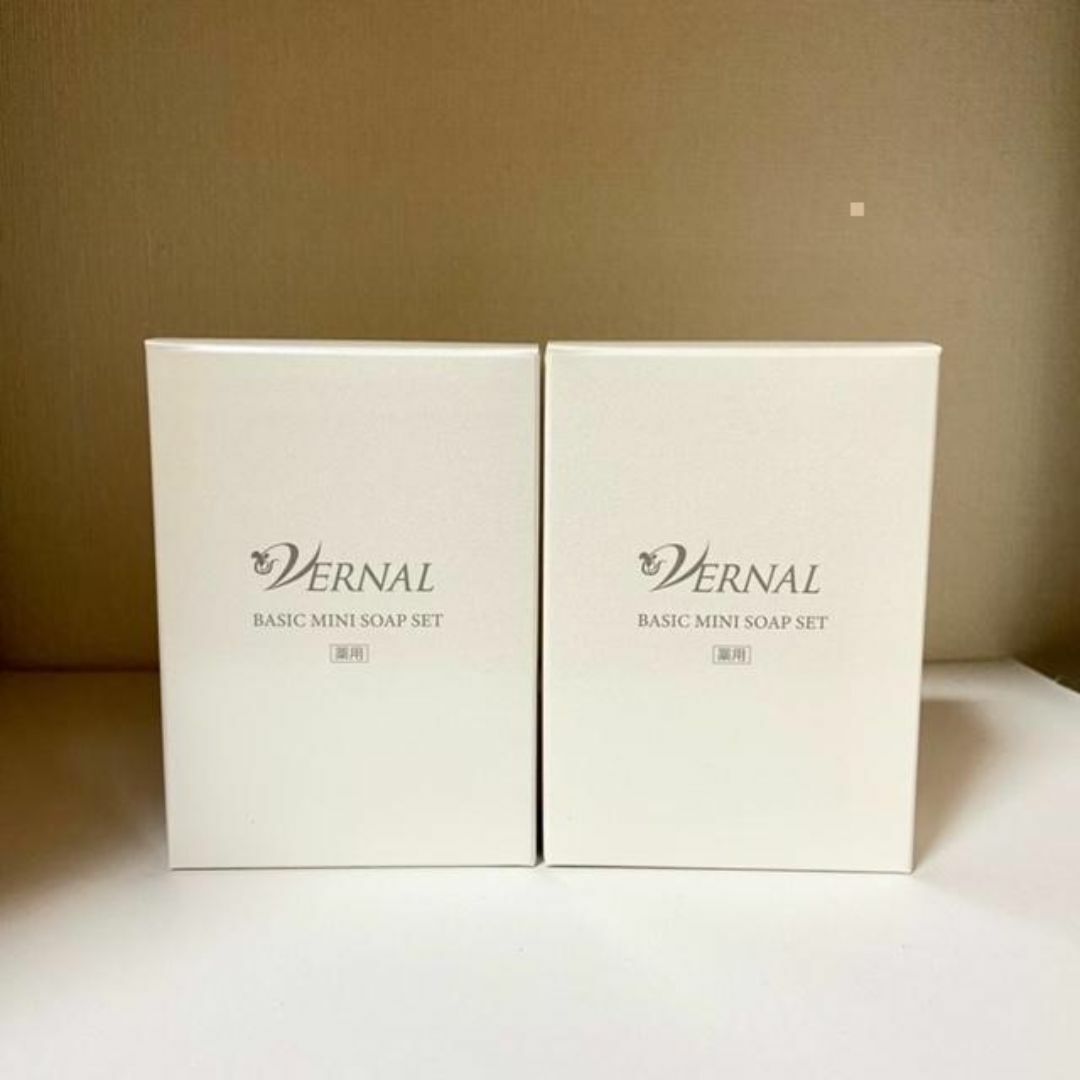 VERNAL(ヴァーナル)のヴァーナル リニューアル 石鹸4個（アンク30g×2＆センシティブ30g×2） コスメ/美容のスキンケア/基礎化粧品(洗顔料)の商品写真