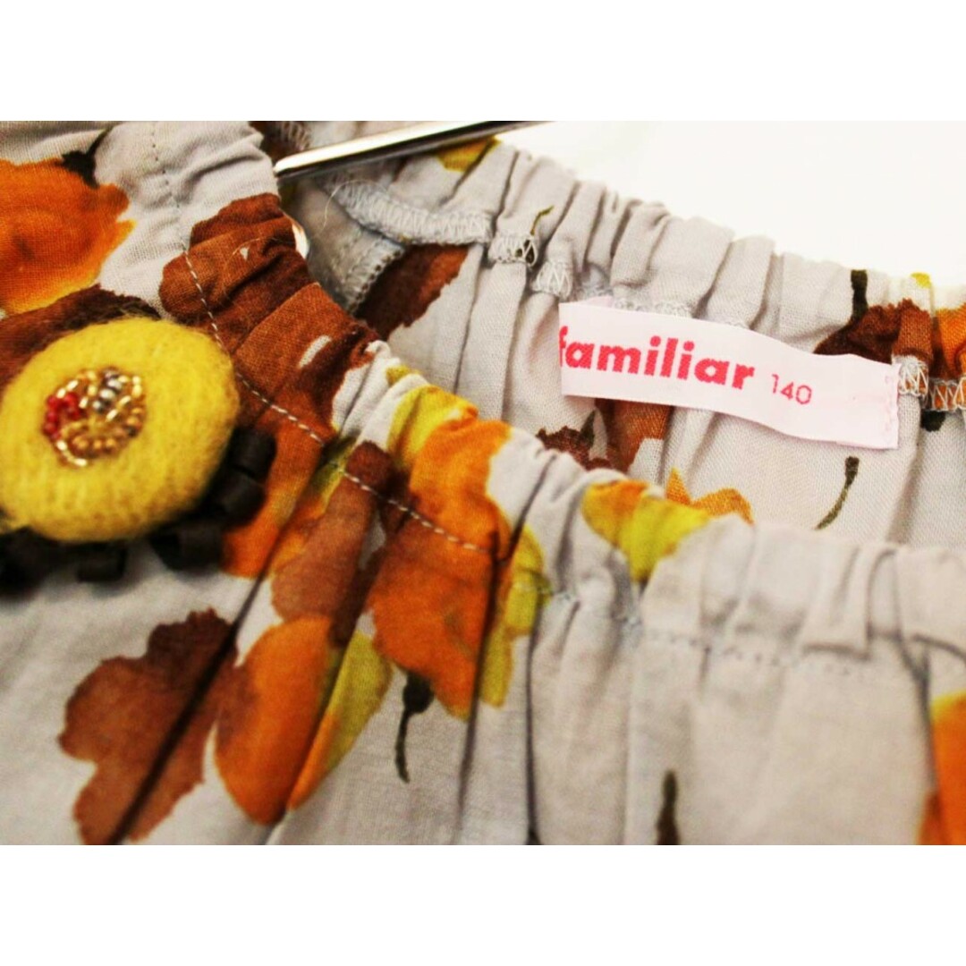 familiar(ファミリア)の【夏物 新入荷!】[ファミリア/familiar]140cm 半袖ブラウス/半袖シャツ グレー×茶系【中古】子供服 キッズ kids ジュニア 女の子 夏 tops 015042 キッズ/ベビー/マタニティのベビー服(~85cm)(シャツ/カットソー)の商品写真