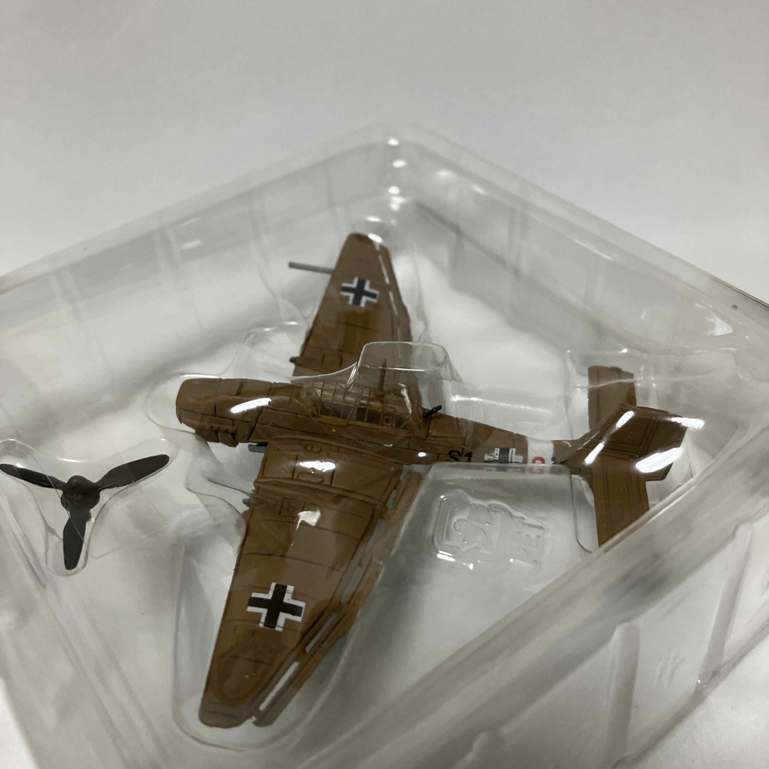 DRAGON(ドラゴン)の1/144 スツーカ Ju87B-2 Trop 第3急降下爆撃航空団 リビア エンタメ/ホビーのおもちゃ/ぬいぐるみ(模型/プラモデル)の商品写真