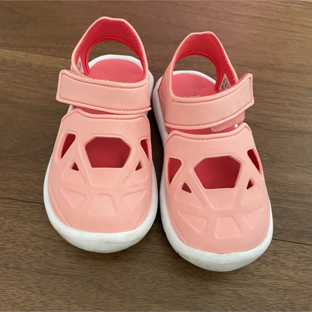 adidas(アディダス)のadidas サンダル　17cm ピンク キッズ/ベビー/マタニティのキッズ靴/シューズ(15cm~)(サンダル)の商品写真