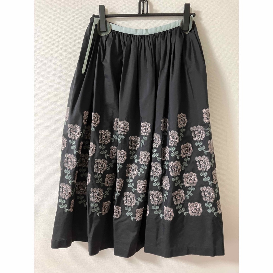 mina perhonen(ミナペルホネン)の美品￼￼✨ ミナペルホネン スカート yula 40  レディースのスカート(ロングスカート)の商品写真