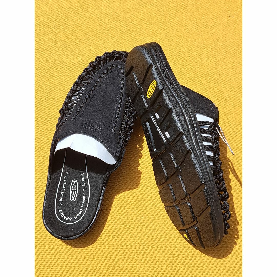 KEEN(キーン)のKEEN UNEEKⅡSLIDE MEN 27,0cm BLACK メンズの靴/シューズ(サンダル)の商品写真