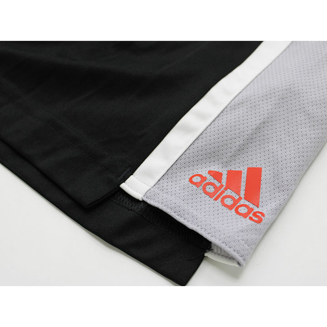 adidas(アディダス)の【夏物 新入荷!】♪アディダス/adidas♪130cm ハーフパンツ/半ズボン/短パン/ショートパンツ 黒×グレー【中古】子供服 キッズ kids 男の子 春夏 bottoms 415042 キッズ/ベビー/マタニティのキッズ服女の子用(90cm~)(パンツ/スパッツ)の商品写真