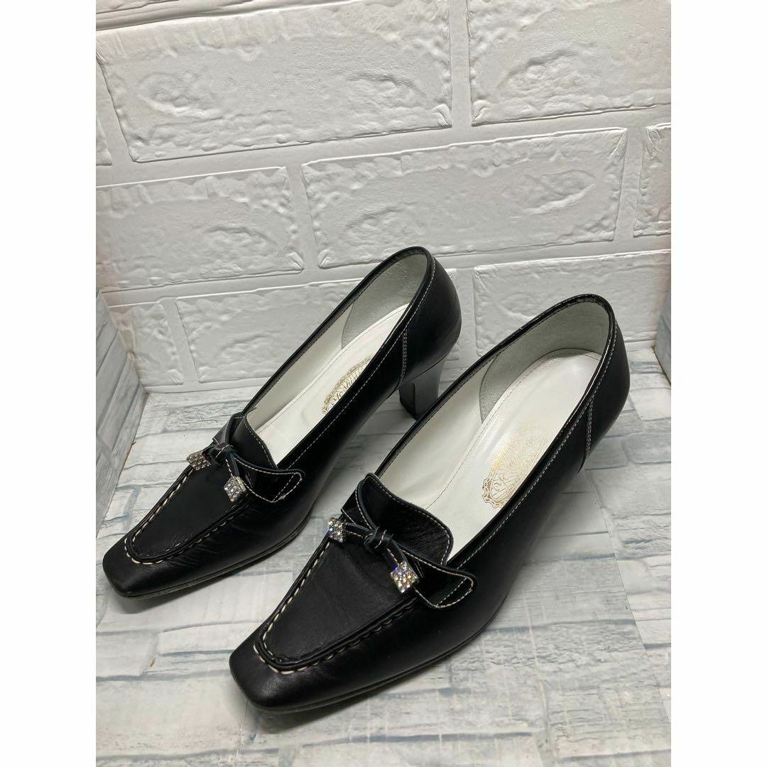 銀座ヨシノヤ レザーパンプス　黒　23cm レディースの靴/シューズ(ハイヒール/パンプス)の商品写真