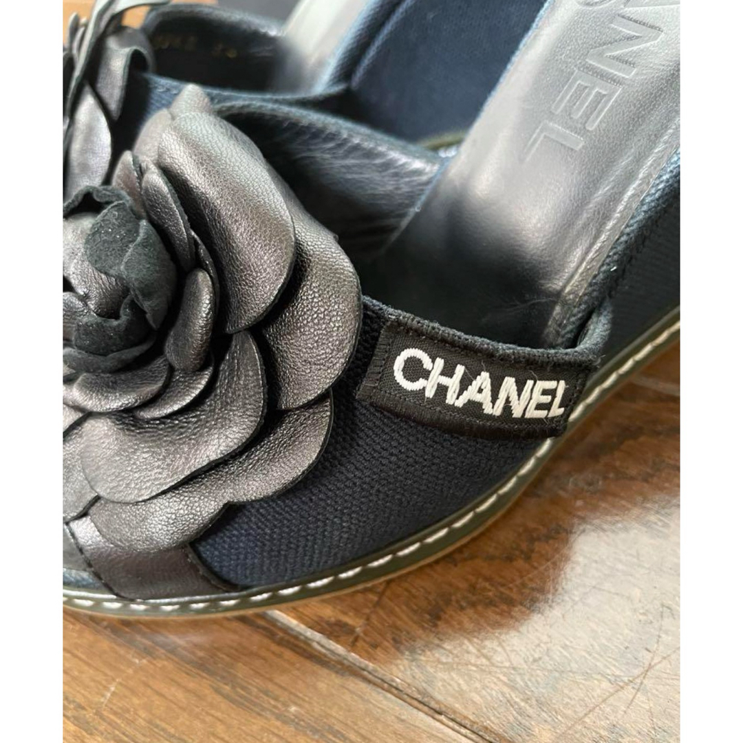 CHANEL(シャネル)のシャネル⭐︎お花が可愛いサンダル美品 レディースの靴/シューズ(サンダル)の商品写真