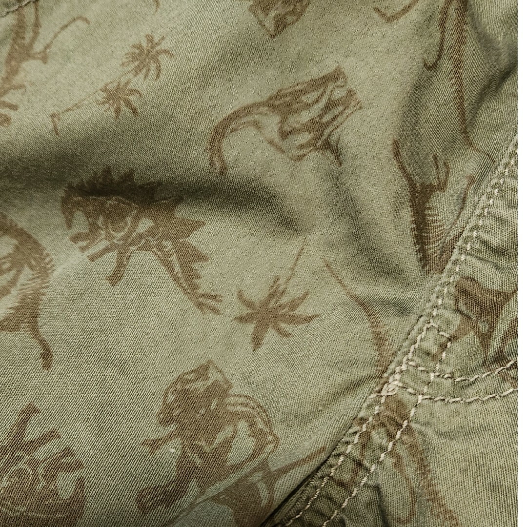 綿100％　恐竜柄ハーフパンツ　120 キッズ/ベビー/マタニティのキッズ服男の子用(90cm~)(パンツ/スパッツ)の商品写真