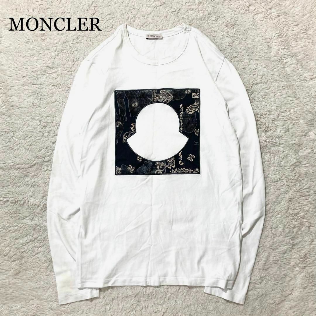 MONCLER(モンクレール)の【極美品】MONCLER Tシャツ 長袖 薄手 白 幾何学模様 ワッペン M メンズのトップス(Tシャツ/カットソー(七分/長袖))の商品写真