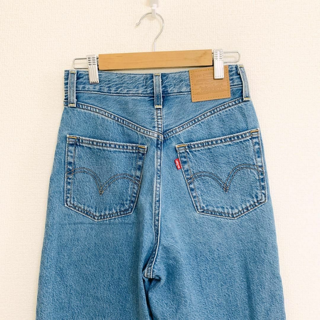 Levi's(リーバイス)のリーバイス LEVI'S ハーフパンツ、デニムパンツ  XS(SS) ブルー □ レディースのパンツ(ハーフパンツ)の商品写真