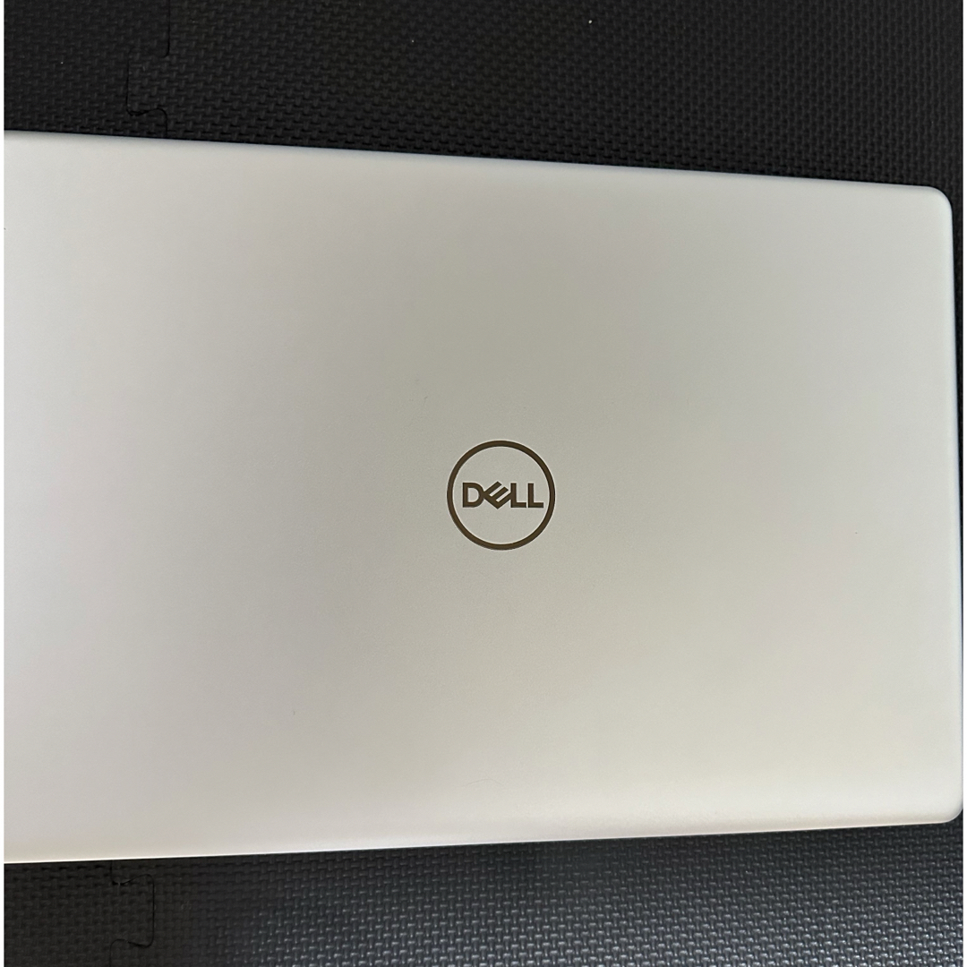 DELL(デル)のDELL Inspiron 5593 プラチナシルバー Corei7 512GB スマホ/家電/カメラのPC/タブレット(ノートPC)の商品写真