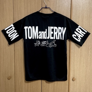 トムとジェリー  TOM and JERRY  Tシャツ　Mサイズ(Tシャツ/カットソー(半袖/袖なし))