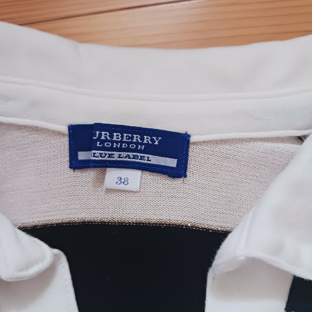 BURBERRY BLUE LABEL(バーバリーブルーレーベル)の美品BURBERRYhorse刺繍トリコロールトップ レディースのトップス(カットソー(半袖/袖なし))の商品写真