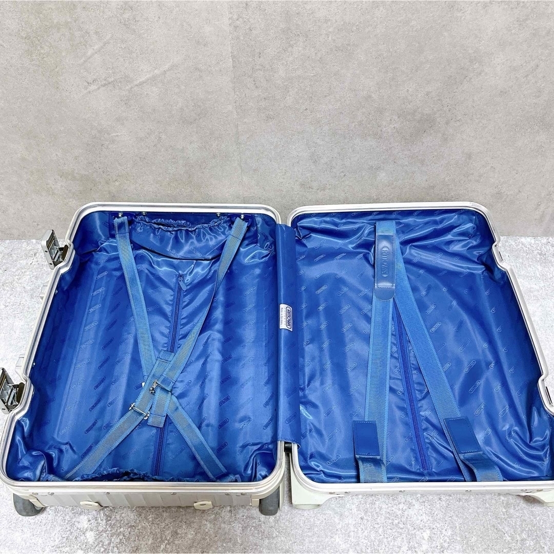 RIMOWA(リモワ)のRIMOWA リモワ トパーズ 32L アルミ キャリーケース 機内持ち込み可能 メンズのバッグ(トラベルバッグ/スーツケース)の商品写真