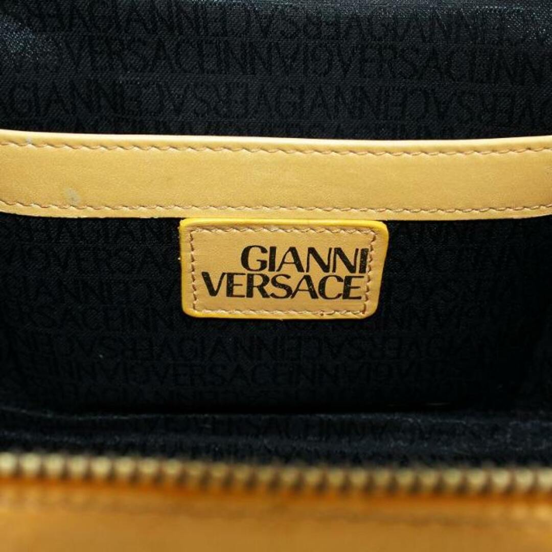 Gianni Versace(ジャンニヴェルサーチ)のGIANNI VERSACE バニティバッグ ポーチ 太陽 オーストリッチ調 黄 レディースのバッグ(その他)の商品写真