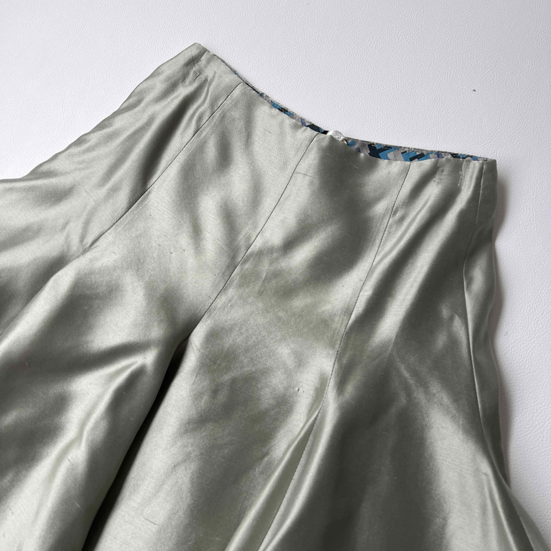 Emporio Armani(エンポリオアルマーニ)のEMPORIO ARMANI エンポリオアルマーニ　フレアスカート　シルク レディースのスカート(ひざ丈スカート)の商品写真