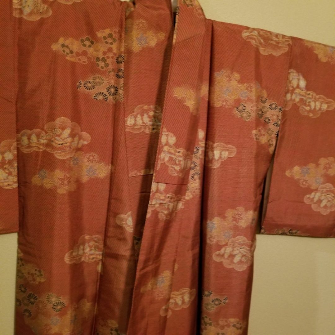 【ほぼ新品】オレンジ色の大島紬(No.151) レディースの水着/浴衣(着物)の商品写真