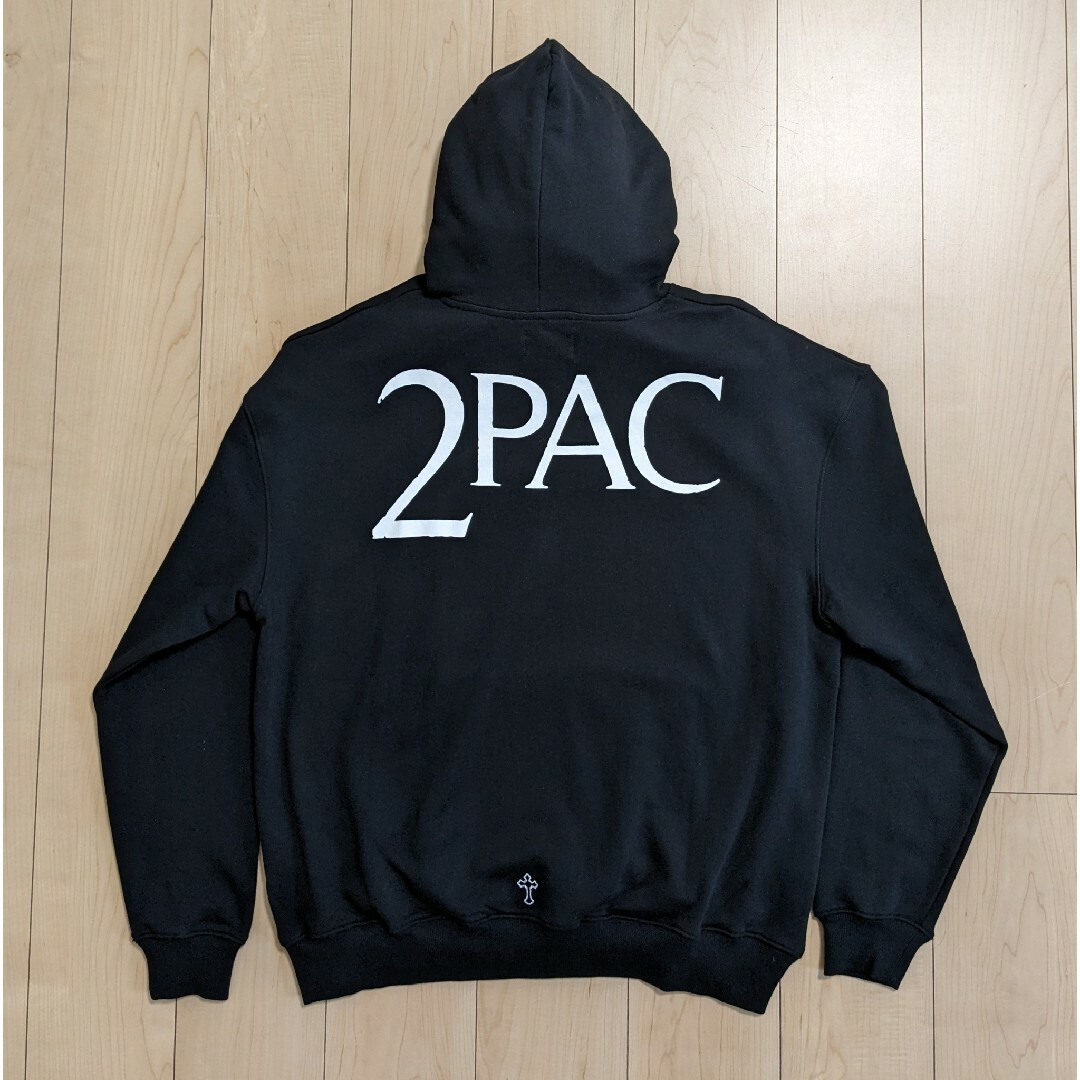 L 新品 2PAC × COMMON BASE スウェットパーカー ブラック メンズのトップス(パーカー)の商品写真