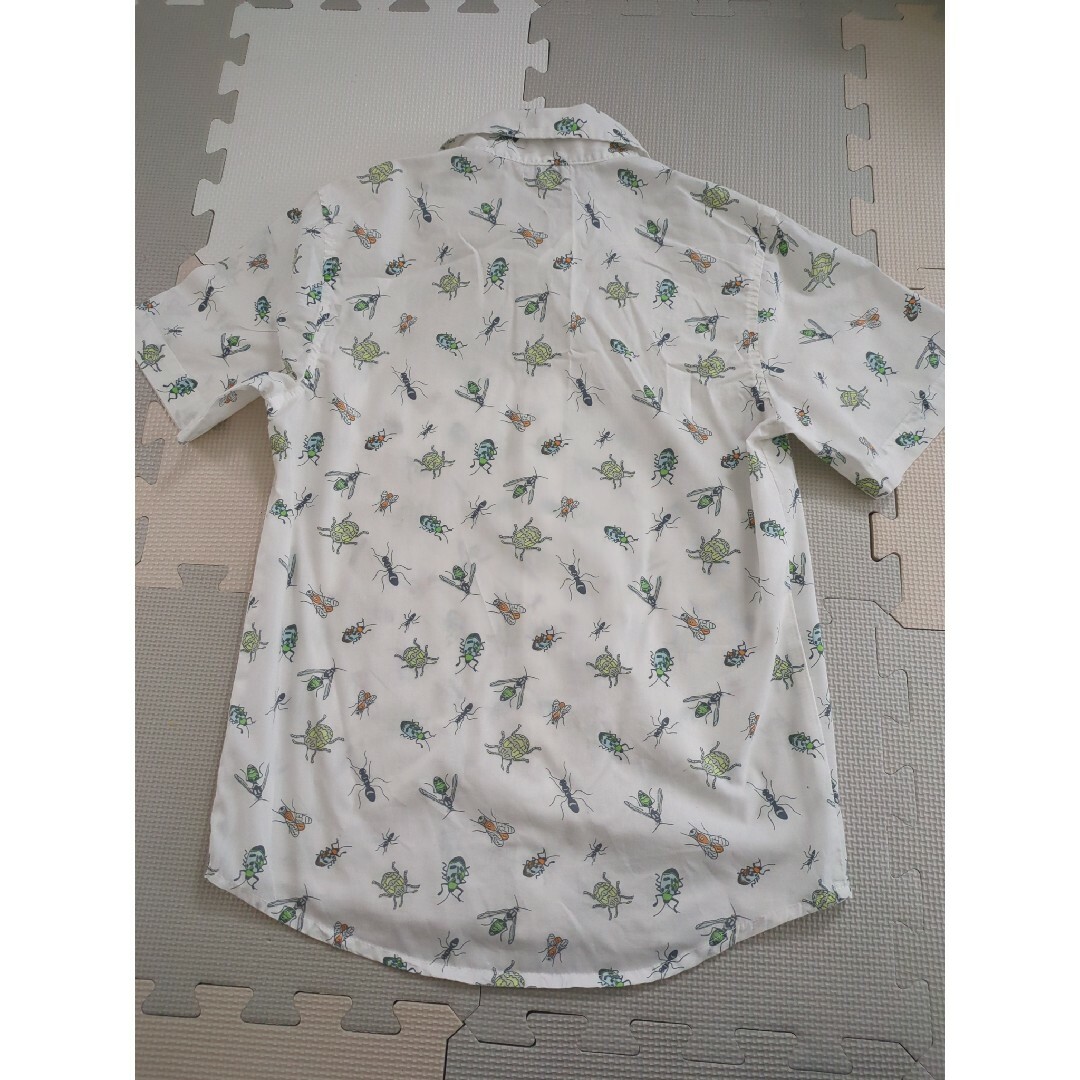 Old Navy(オールドネイビー)の虫柄　シャツ キッズ/ベビー/マタニティのキッズ服男の子用(90cm~)(Tシャツ/カットソー)の商品写真