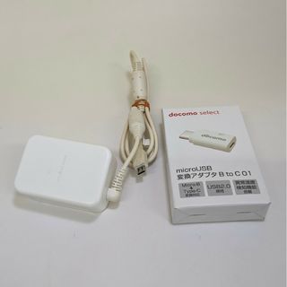 エヌティティドコモ(NTTdocomo)のdocomo純正アダプタ04＆microUSB BtoC 01(バッテリー/充電器)