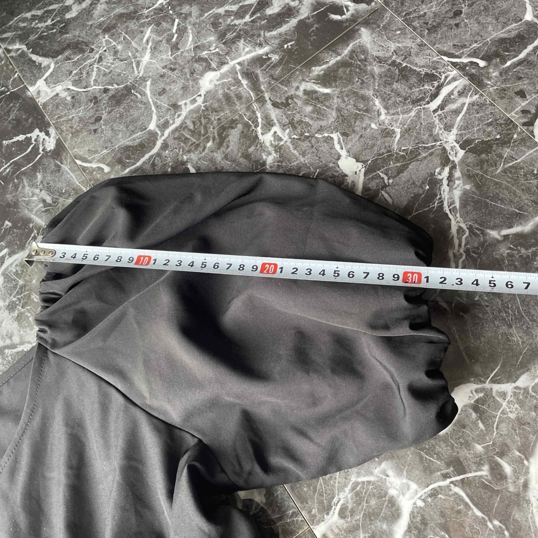 黒　シフォンブラウス　パフスリーブ　半袖ブラウス　チュニック レディースのトップス(シャツ/ブラウス(半袖/袖なし))の商品写真