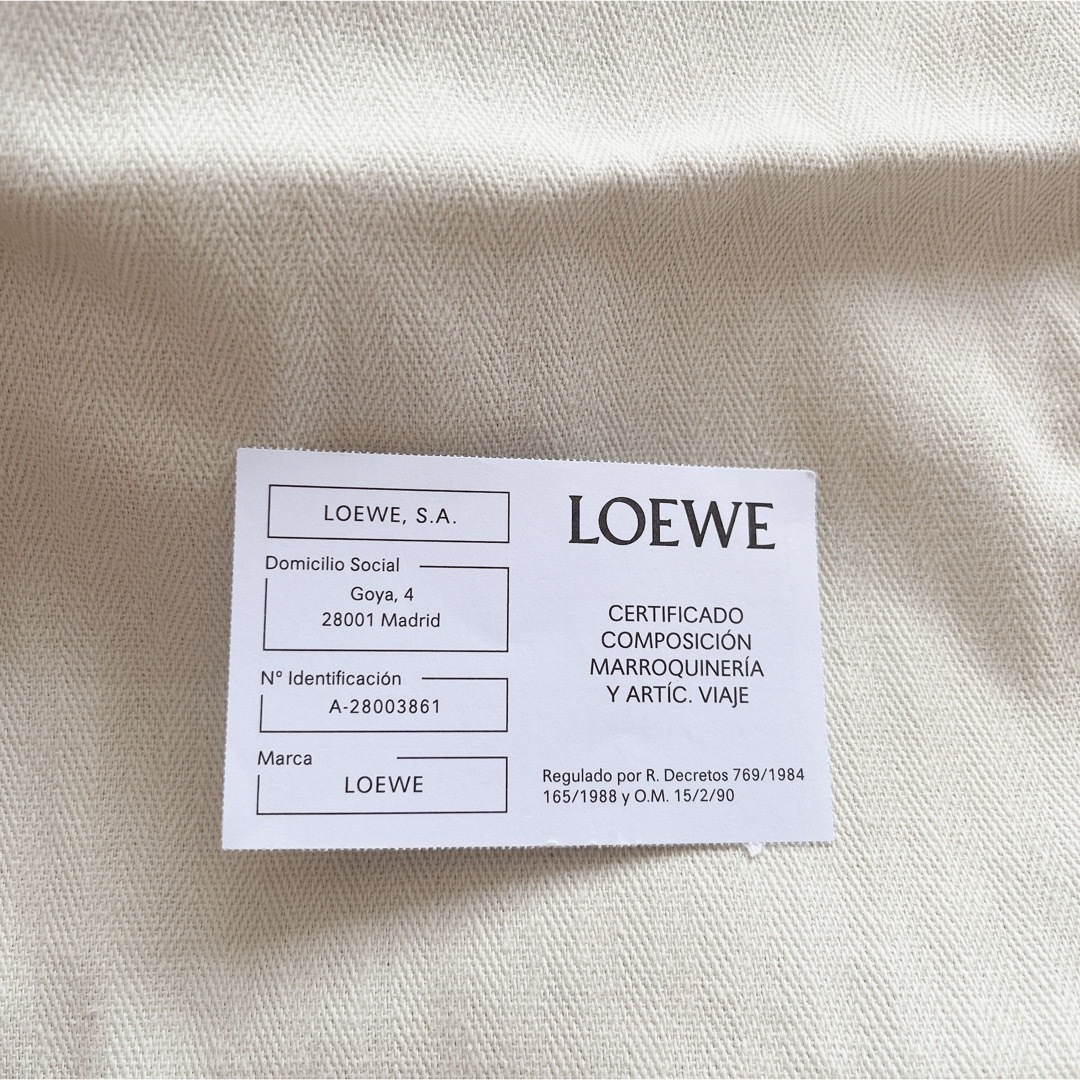 LOEWE(ロエベ)のLOEWE ペブル バケットバッグ ミニ レディースのバッグ(ショルダーバッグ)の商品写真