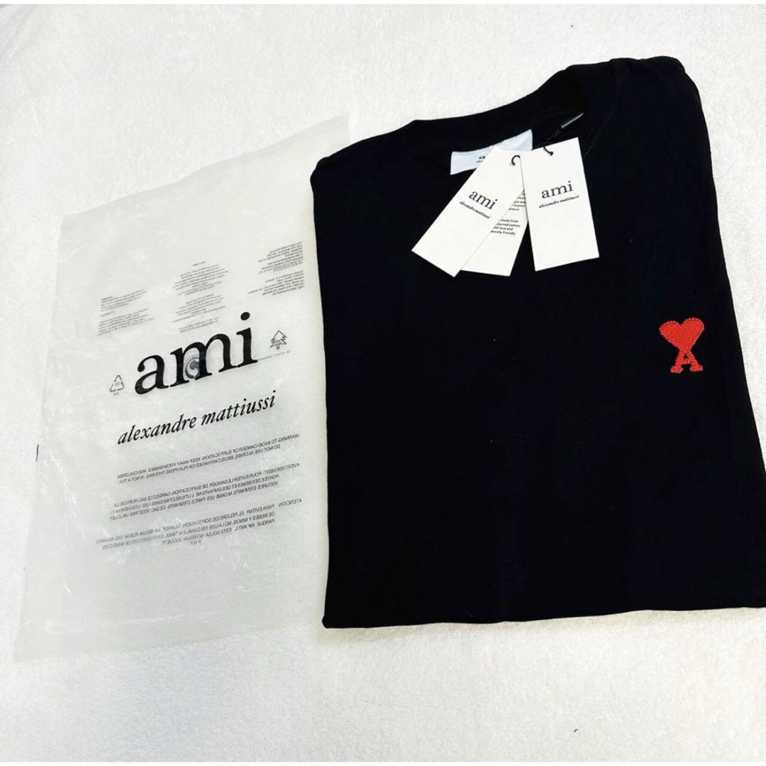 ami(アミ)のAmiparis　アミパリス　Tシャツ　Lサイズ　男女兼用　黒　ブラック メンズのトップス(Tシャツ/カットソー(半袖/袖なし))の商品写真