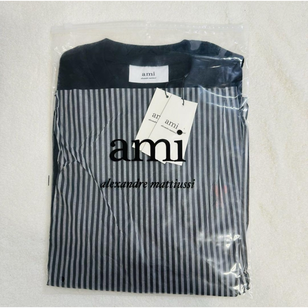 ami(アミ)のAmiparis　アミパリス　Tシャツ　Lサイズ　男女兼用　黒　ブラック メンズのトップス(Tシャツ/カットソー(半袖/袖なし))の商品写真