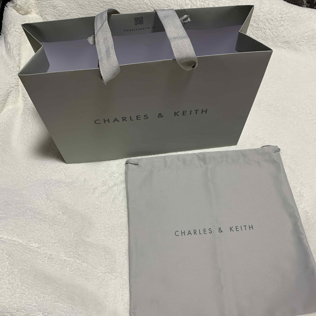 Charles and Keith(チャールズアンドキース)のチャールズアンドキース 紙袋 ショッパー 巾着 レディースのバッグ(ショップ袋)の商品写真