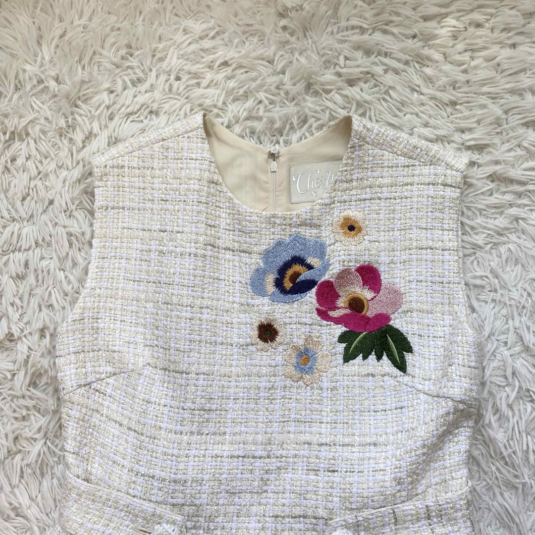 Chesty(チェスティ)の極美品✨チェスティ ロングワンピース 春服 ツイード 夏服 刺繍 花柄 レディースのワンピース(ひざ丈ワンピース)の商品写真