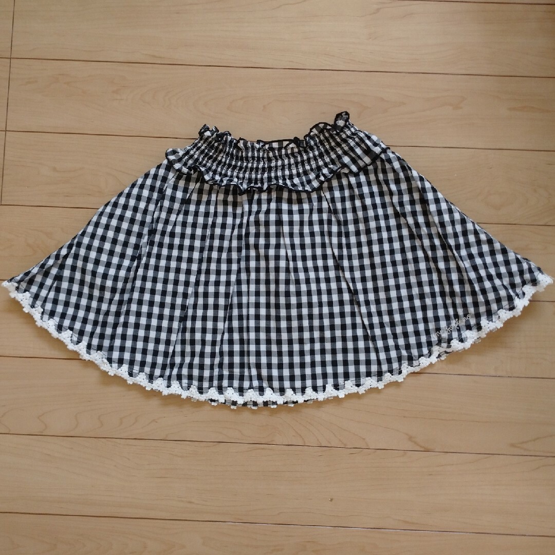 mezzo piano(メゾピアノ)のmezzo piano  130  スカート  黒色 キッズ/ベビー/マタニティのキッズ服女の子用(90cm~)(スカート)の商品写真