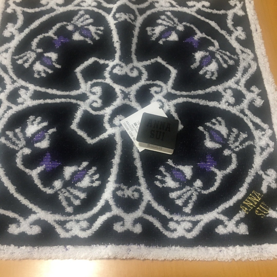 ANNA SUI(アナスイ)のANNA SUIタオルハンカチ２枚　　再値下げ レディースのファッション小物(ハンカチ)の商品写真