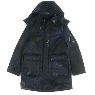 LOUIS VUITTON - 未使用品▼LOUIS VUITTON ルイヴィトン 21AW 1A8XAT パデッド モノグラム タイダイ キルティング 比翼仕立て フード付き ロゴ入りボタン 中綿入り ステンカラーコート マルチ 44 ハンガー・ガーメント付き イタリア製 正規品 メンズ