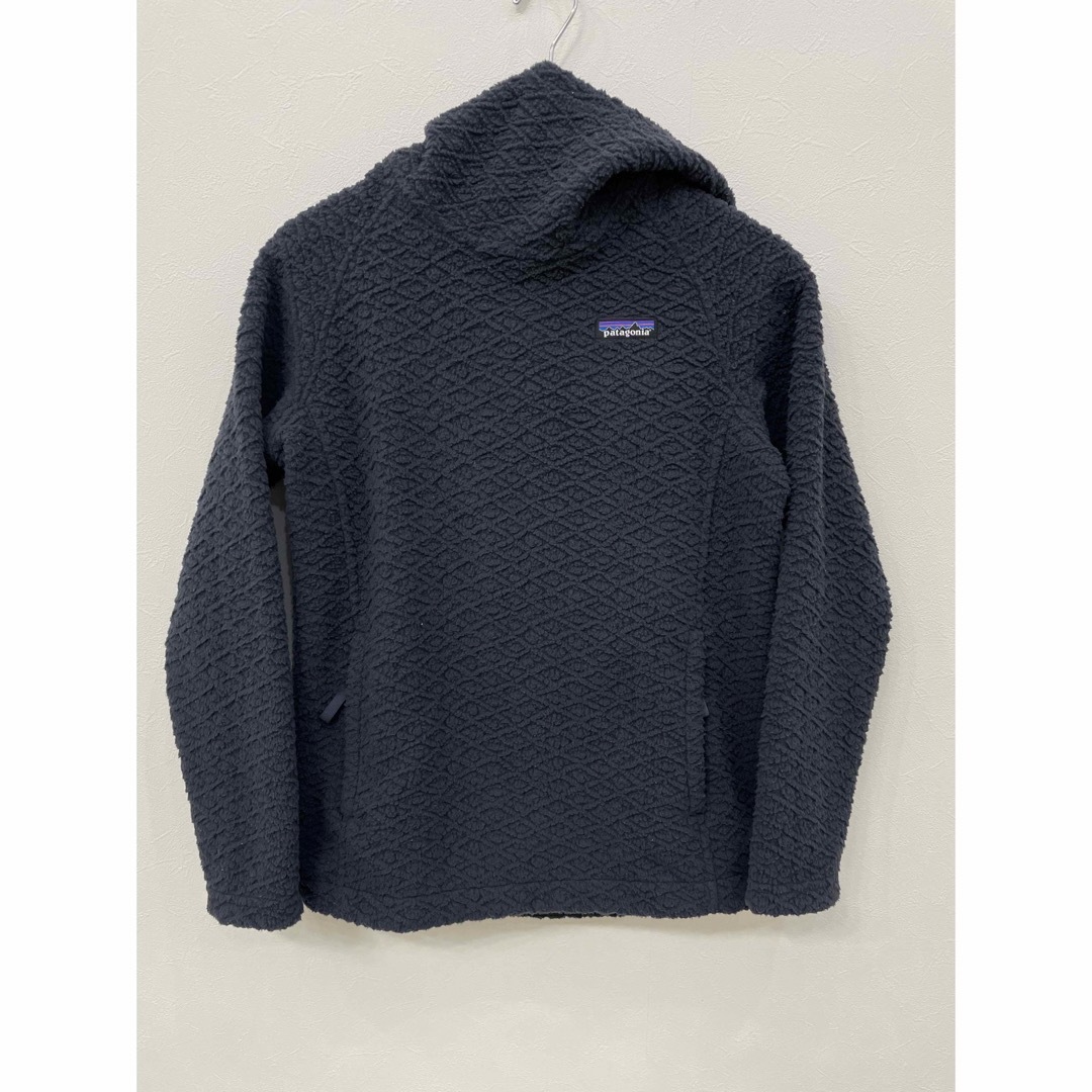 patagonia(パタゴニア)のパタゴニア  ダイヤモンドカプラ　プルオーバーフーディ　patagonia XS レディースのトップス(パーカー)の商品写真