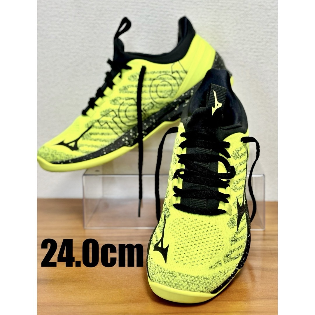 MIZUNO(ミズノ)のMIZUNO 体幹　トレーニング　シューズ　24cm ローカット　イエロー レディースの靴/シューズ(スニーカー)の商品写真