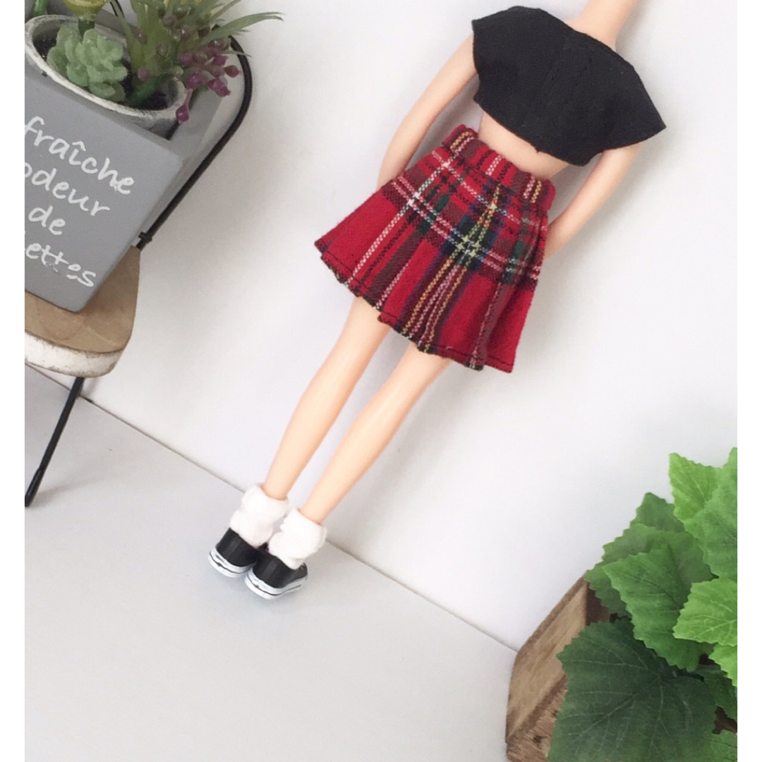 リカちゃん ハンドメイド服 ミニスカート1点 ラップスカート ハンドメイドのぬいぐるみ/人形(人形)の商品写真