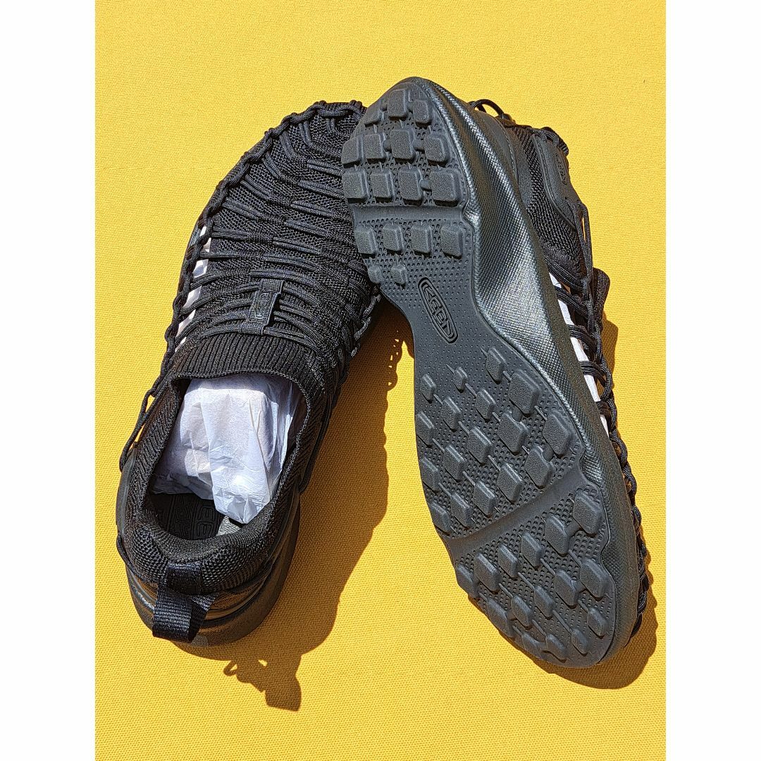 KEEN(キーン)のKEEN UNEEK SNK SLIP-ON 28,5cm BLACK メンズの靴/シューズ(サンダル)の商品写真