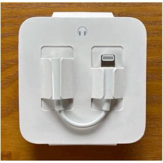 アップル(Apple)のApple 純正 イヤホン アダプター アップル(ヘッドフォン/イヤフォン)