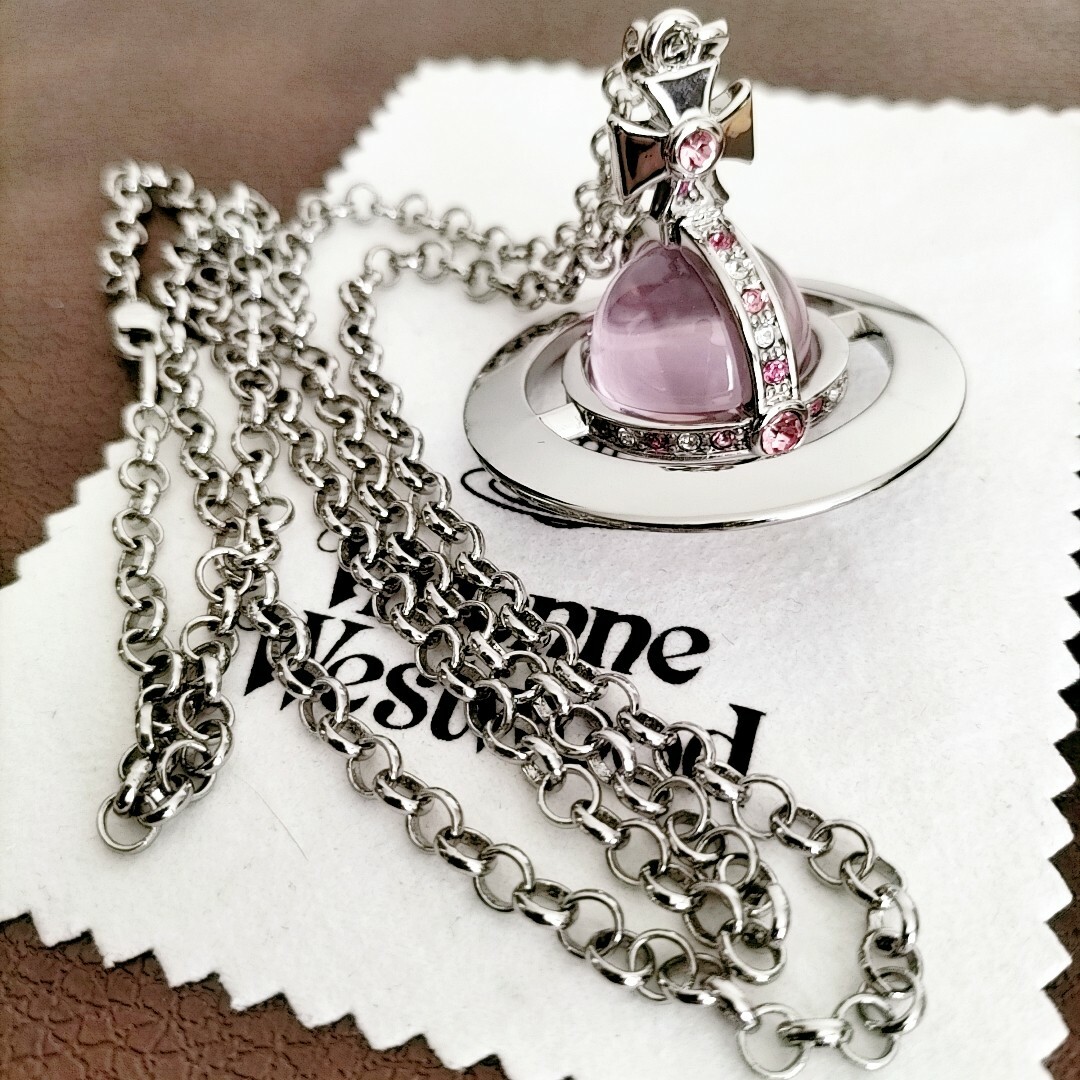 Vivienne Westwood(ヴィヴィアンウエストウッド)のヴィヴィアンウエストウッド　スモールオーブネックレス レディースのアクセサリー(ネックレス)の商品写真