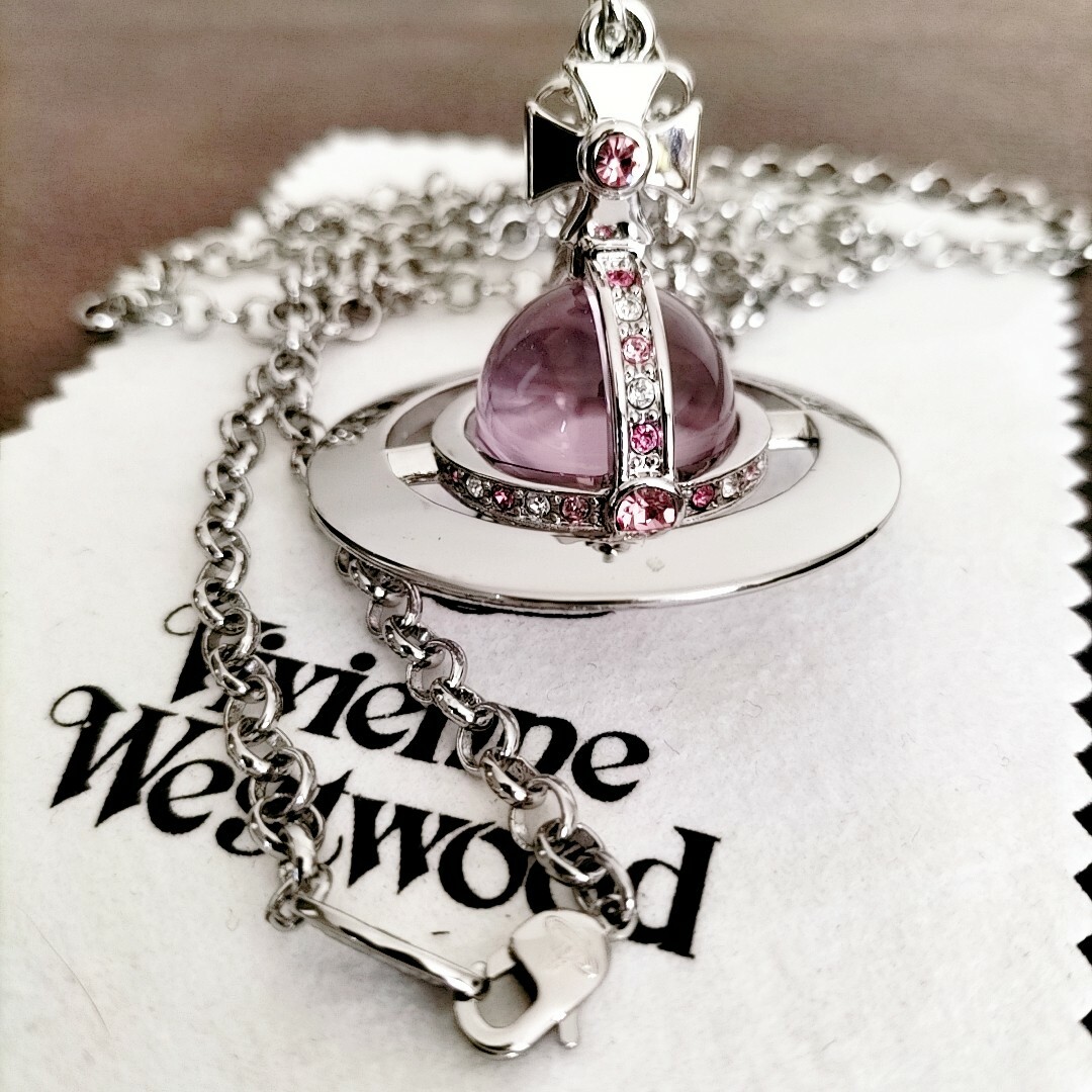 Vivienne Westwood(ヴィヴィアンウエストウッド)のヴィヴィアンウエストウッド　スモールオーブネックレス レディースのアクセサリー(ネックレス)の商品写真